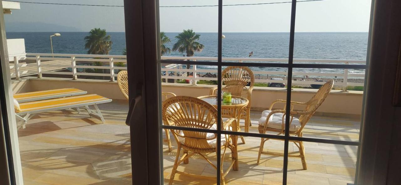 Suite In Front Of The Sea Nea Thesi Exteriör bild