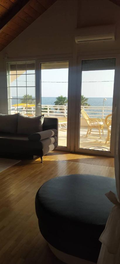 Suite In Front Of The Sea Nea Thesi Exteriör bild